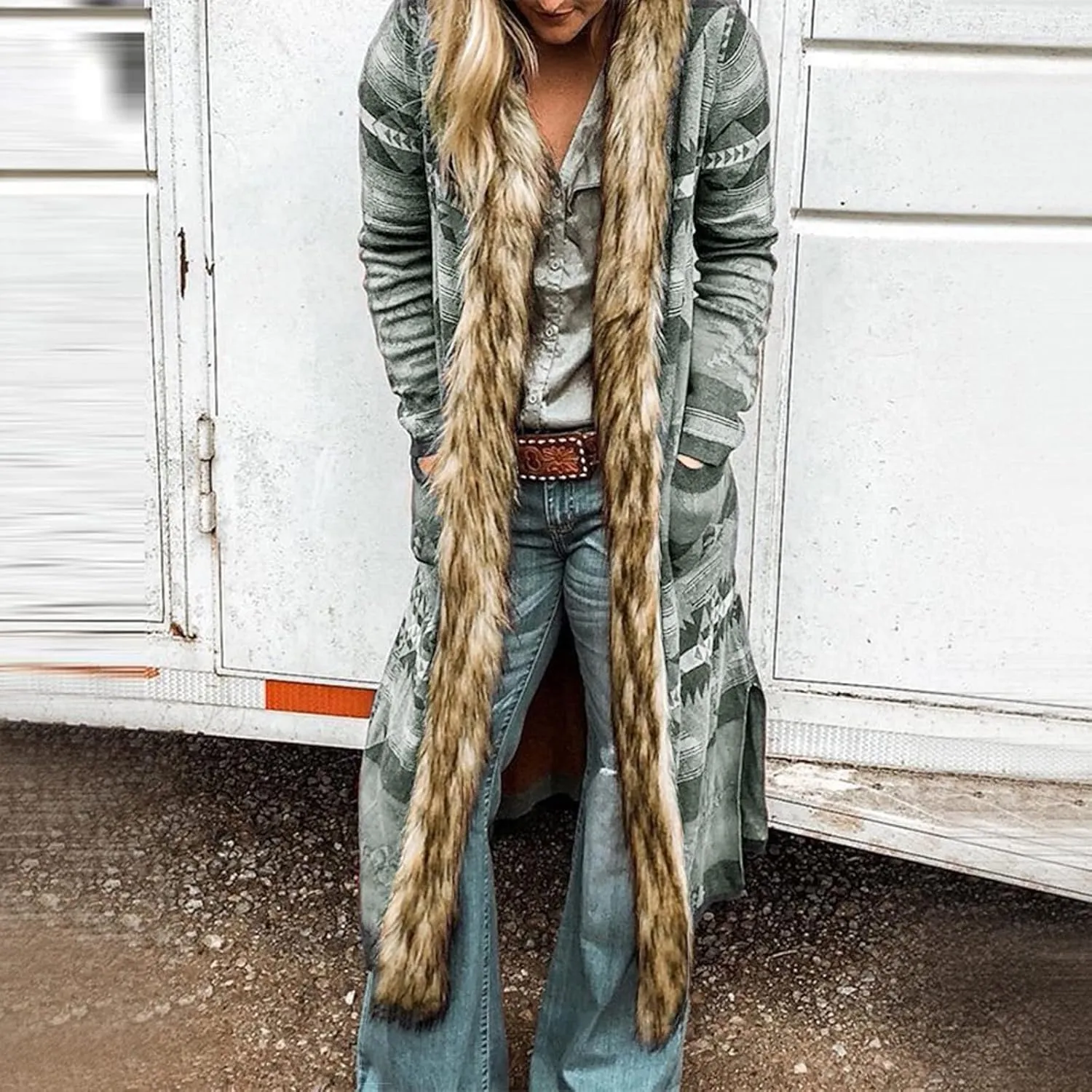 Plus Size Overcoat with Fur Hood Winter Coats for Women Windproof Outerwear Furry Jackets Ethnic Style Trench Coat