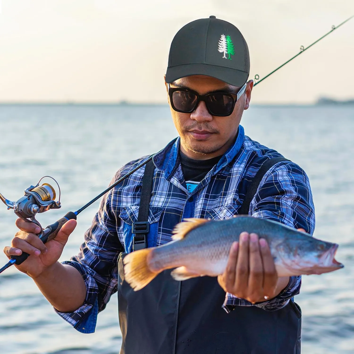 SHOHELL Trucker Hat - Adjustable Snapback Hat, Baseball Cap for Men & Women, Mesh Back Hat for Golf, Fishing and Outdoor Wear