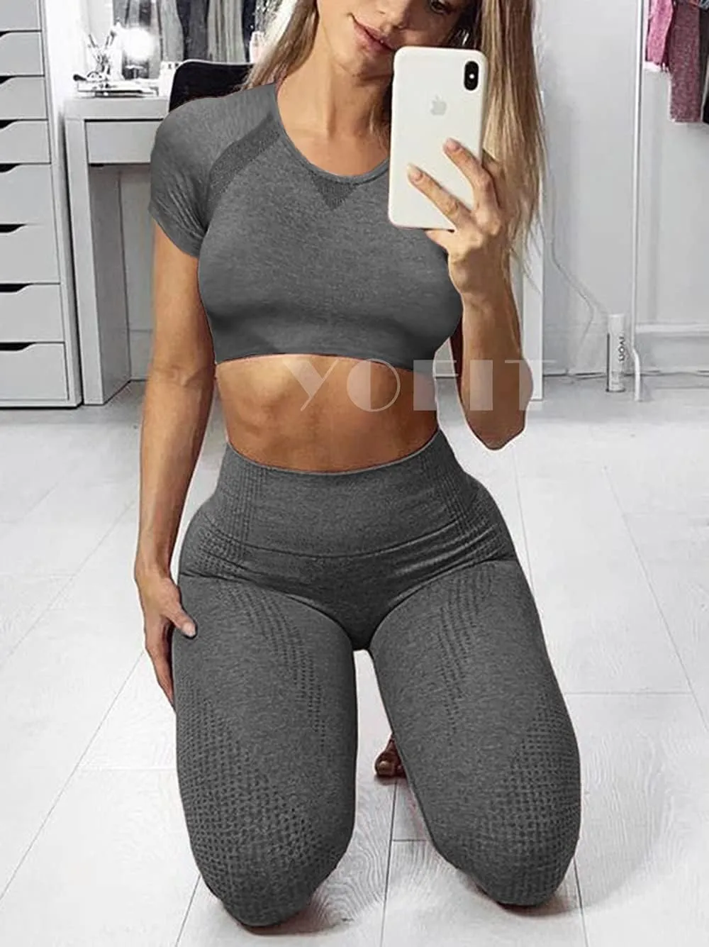 Women's Workout Outfit 2 Pieces Seamless High Waist Yoga Leggings with Long Sleeve Crop Top Gym Clothes Set